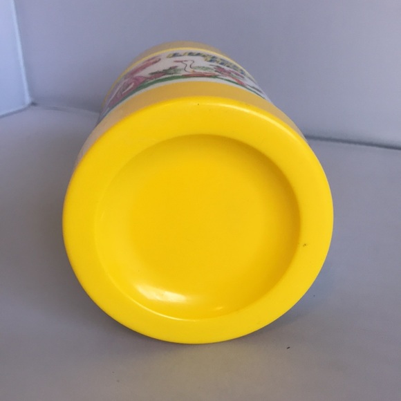 Retro Lunch Time Thermos Girl w/ Goose Yellow Lid - Picture 6 of 7